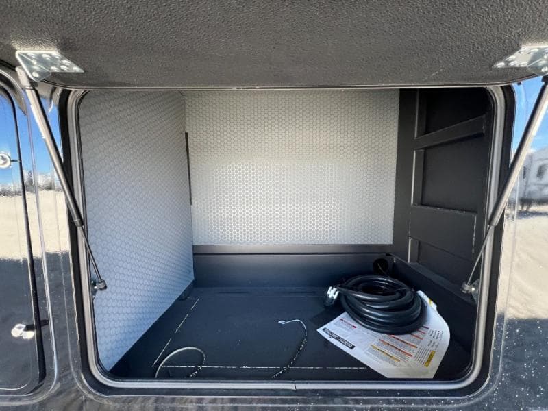 2026 Keystone 2026 Keystone Alpine Avalanche Edition - thumbnail 9