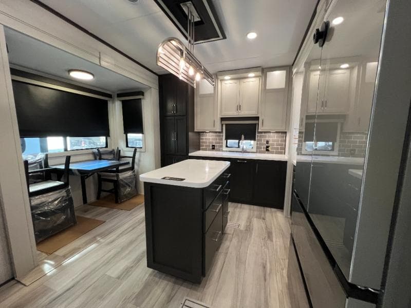 2026 Keystone 2026 Keystone Alpine Avalanche Edition - thumbnail 23