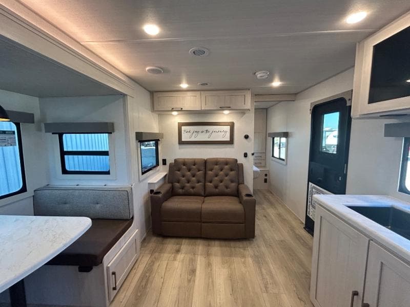 2026 Forest River 2026 Forest River Surveyor Legend - thumbnail 14