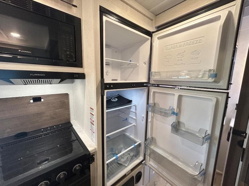 2026 Forest River 2026 Forest River Surveyor Legend - thumbnail 27