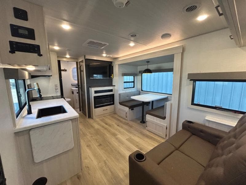 2026 Forest River 2026 Forest River Surveyor Legend - thumbnail 35