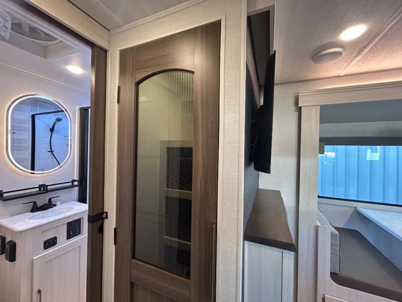 2026 Forest River 2026 Forest River Surveyor Legend - thumbnail 36