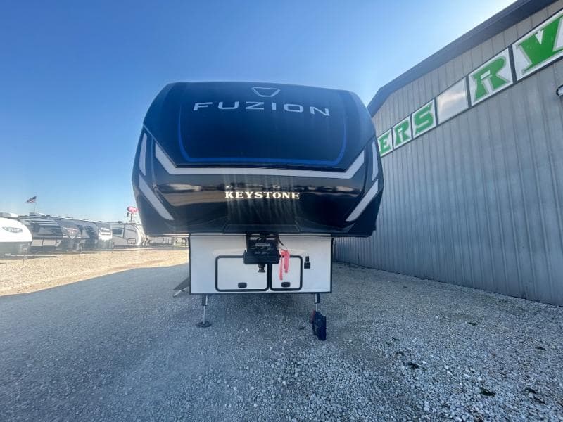 2026 Keystone 2026 Keystone Fuzion Impact Edition Toy Hauler - thumbnail 7