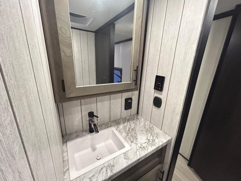 2026 Forest River 2026 Forest River Cherokee Wolf Pack Toy Hauler - thumbnail 35