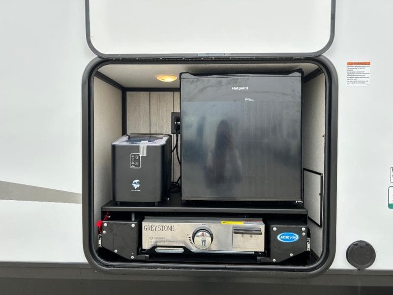 2026 Forest River 2026 Forest River Cherokee Wolf Pack Toy Hauler - thumbnail 11