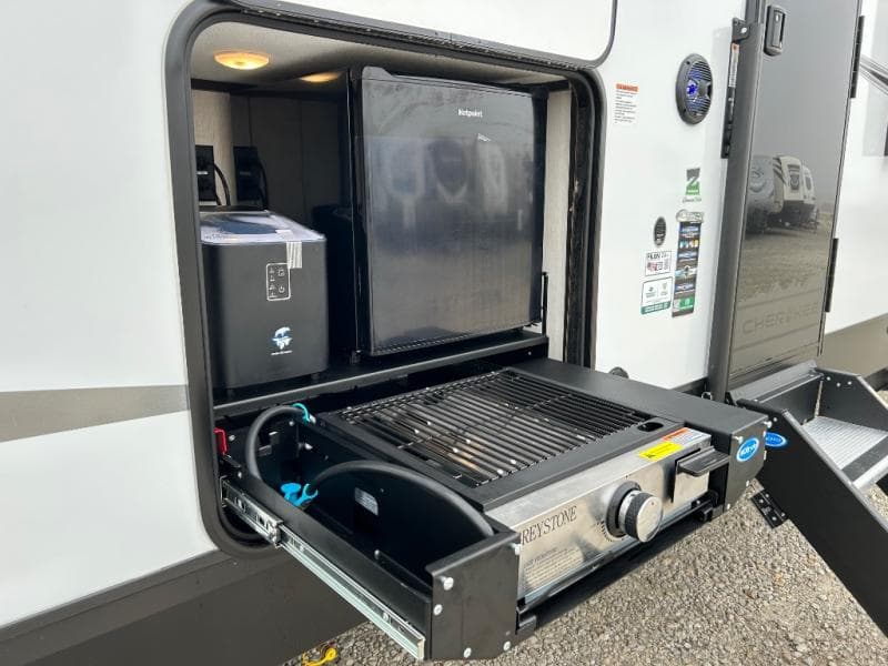 2026 Forest River 2026 Forest River Cherokee Wolf Pack Toy Hauler - thumbnail 12