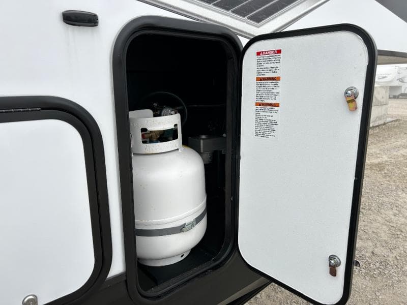 2026 Forest River 2026 Forest River Cherokee Wolf Pack Toy Hauler - thumbnail 15