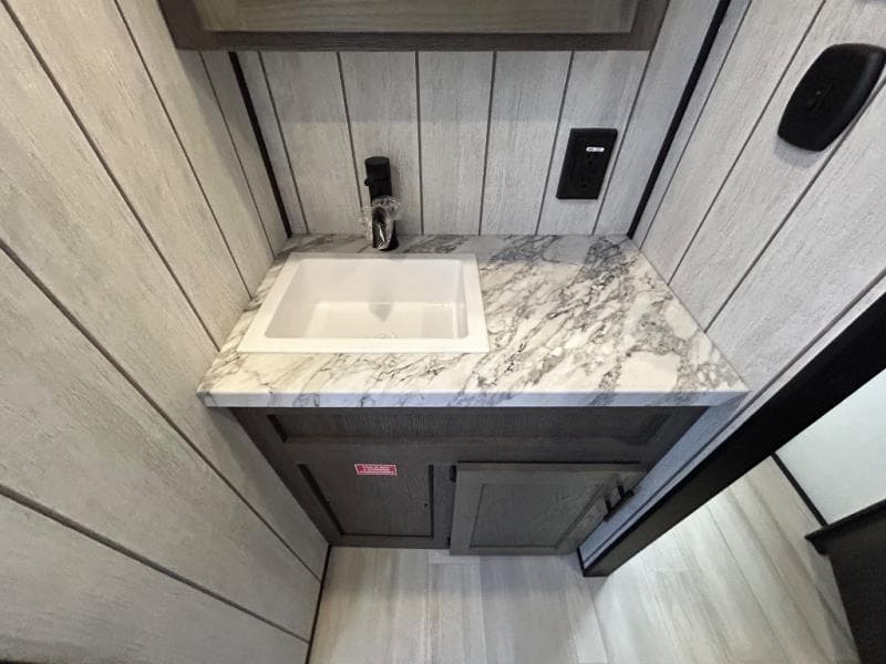 2026 Forest River 2026 Forest River Cherokee Wolf Pack Toy Hauler - thumbnail 30