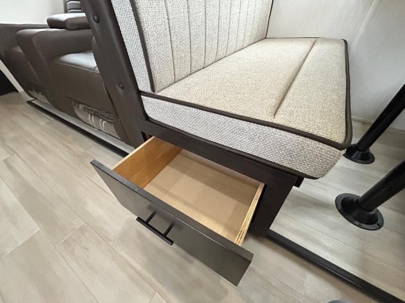 2026 Forest River 2026 Forest River Cherokee Wolf Pack Toy Hauler - thumbnail 32