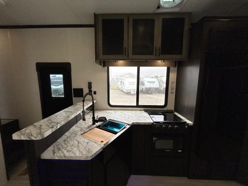 2026 Forest River 2026 Forest River Cherokee Wolf Pack Toy Hauler - thumbnail 38