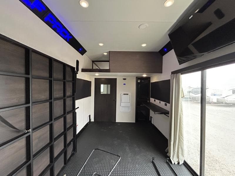 2026 Forest River 2026 Forest River Cherokee Wolf Pack Toy Hauler - thumbnail 51