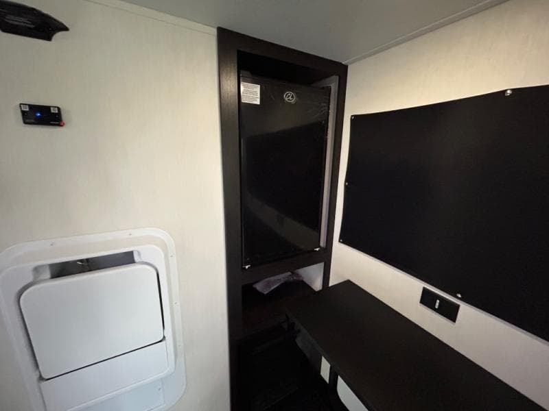 2026 Forest River 2026 Forest River Cherokee Wolf Pack Toy Hauler - thumbnail 59