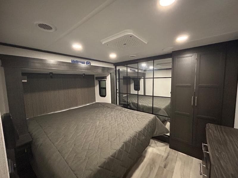 2026 Keystone 2026 Keystone Alpine Avalanche Edition - thumbnail 4