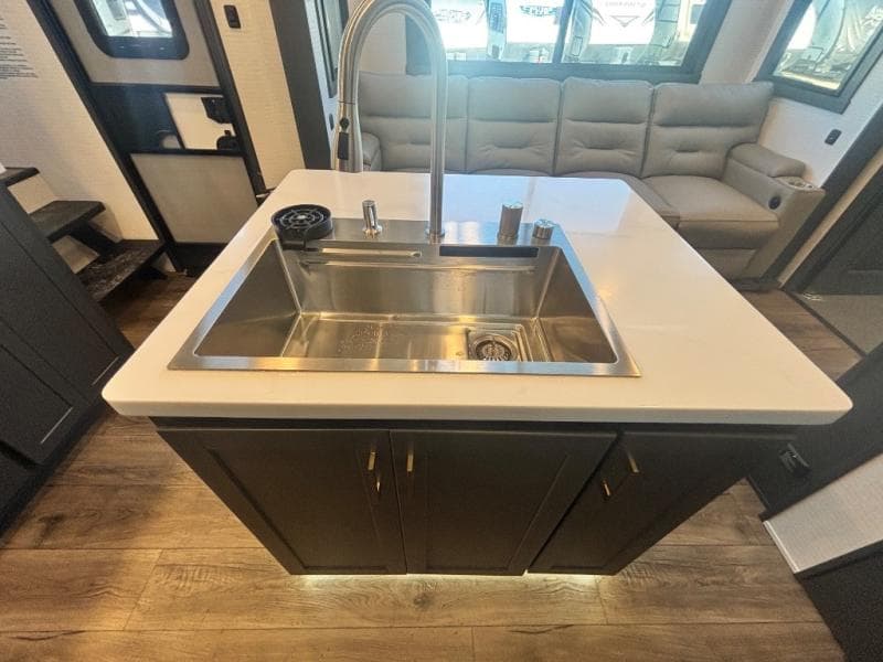 2026 Forest River 2026 Forest River Xlr Nitro Toy Hauler - thumbnail 21