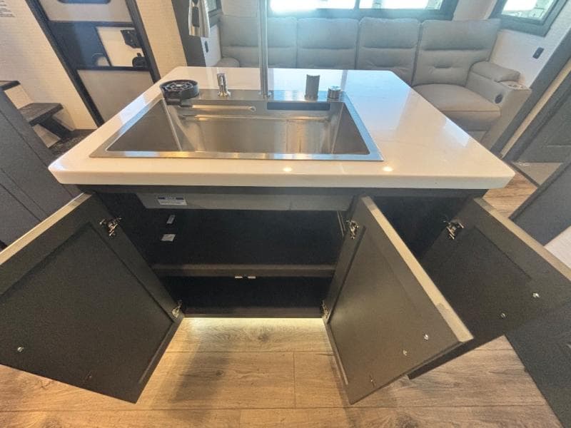 2026 Forest River 2026 Forest River Xlr Nitro Toy Hauler - thumbnail 23