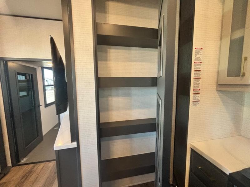 2026 Forest River 2026 Forest River Xlr Nitro Toy Hauler - thumbnail 32