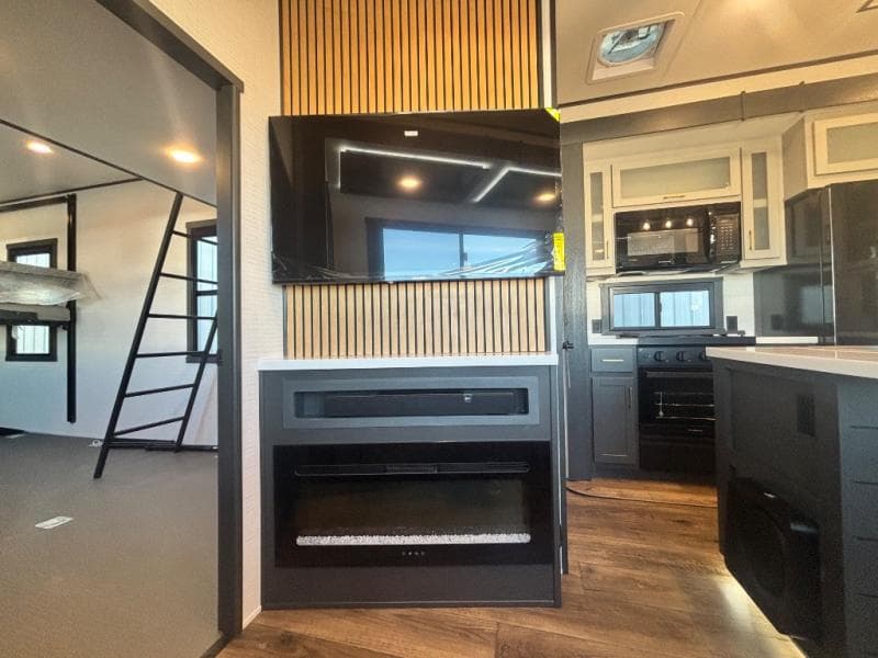 2026 Forest River 2026 Forest River Xlr Nitro Toy Hauler - thumbnail 36