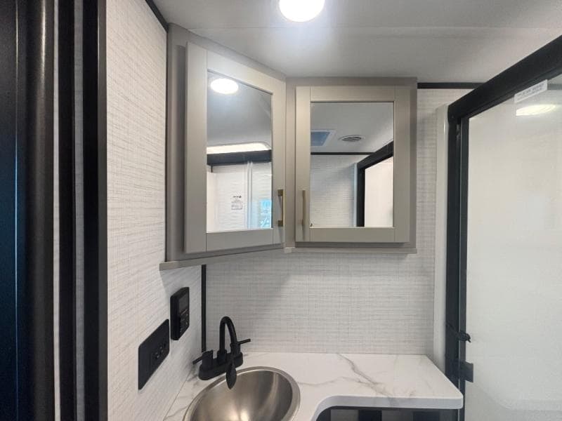 2026 Forest River 2026 Forest River Xlr Nitro Toy Hauler - thumbnail 39