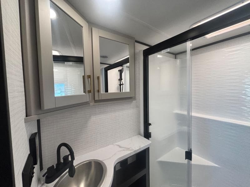 2026 Forest River 2026 Forest River Xlr Nitro Toy Hauler - thumbnail 47