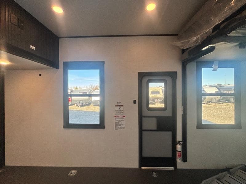 2026 Forest River 2026 Forest River Xlr Nitro Toy Hauler - thumbnail 73