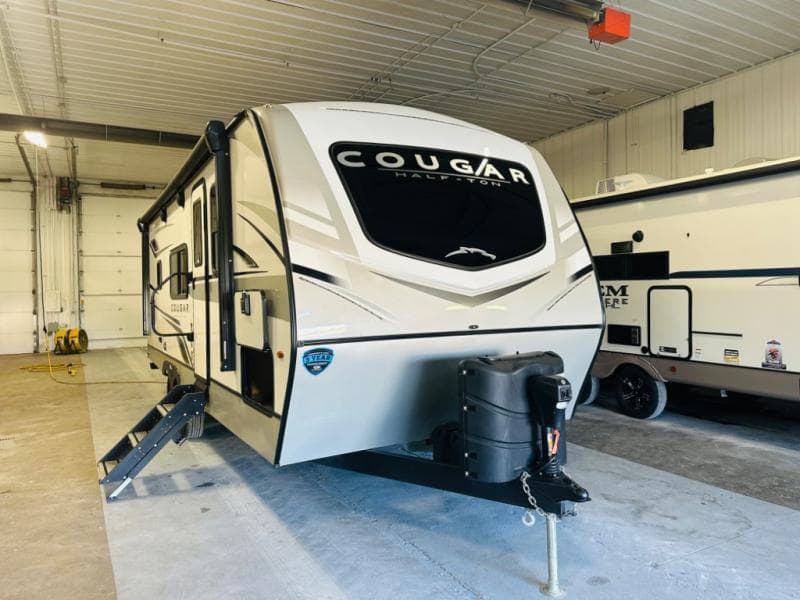 2023 Keystone RV 2023 Keystone RV Cougar - thumbnail 2