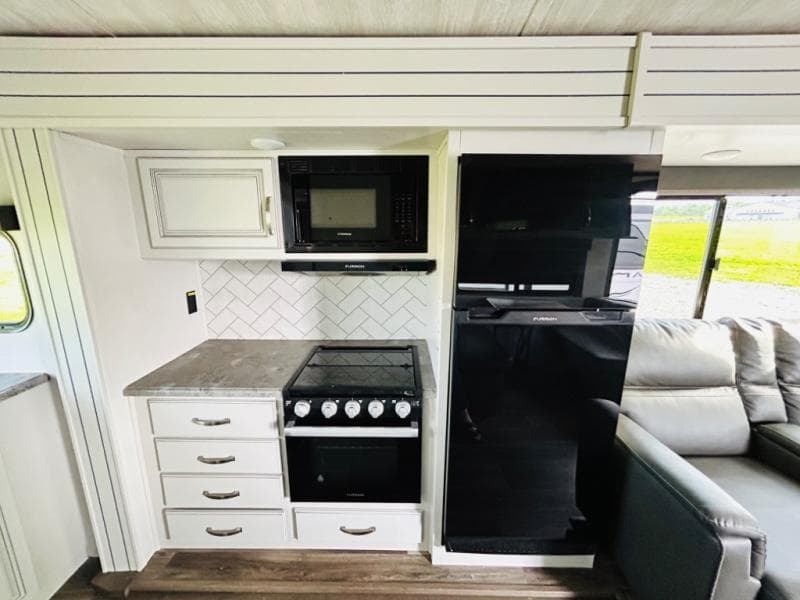 2023 Keystone RV 2023 Keystone RV Cougar - thumbnail 5