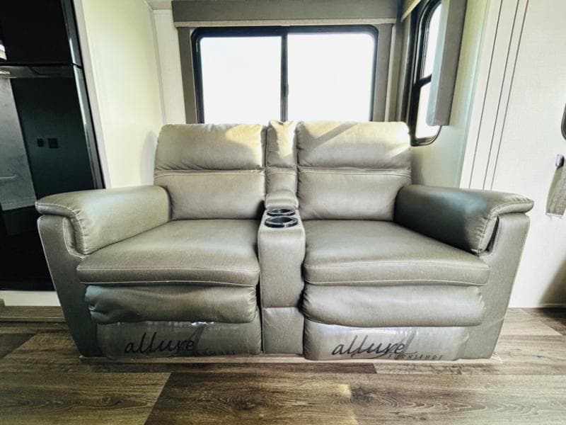 2023 Keystone RV 2023 Keystone RV Cougar - thumbnail 29