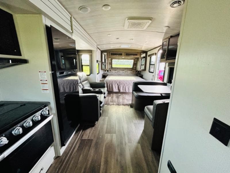 2023 Keystone RV 2023 Keystone RV Cougar - thumbnail 32