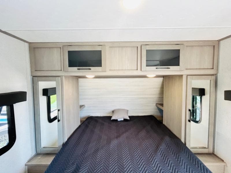 2022 Dutchmen 2022 Dutchmen Kodiak Ultra-Lite - thumbnail 6