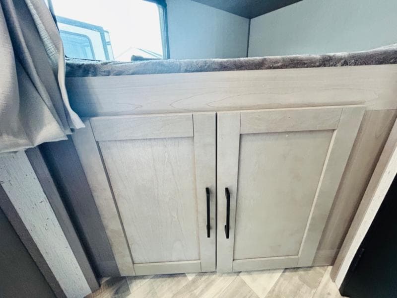 2022 Dutchmen 2022 Dutchmen Kodiak Ultra-Lite - thumbnail 12