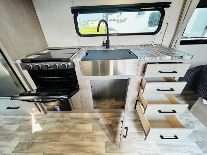 2022 Dutchmen 2022 Dutchmen Kodiak Ultra-Lite - thumbnail 23