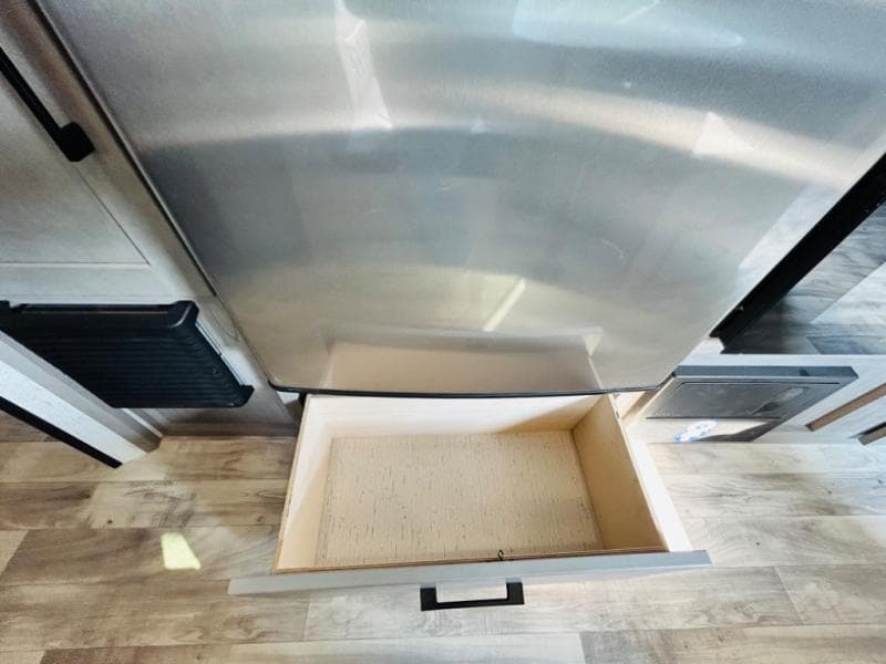 2022 Dutchmen 2022 Dutchmen Kodiak Ultra-Lite - thumbnail 26