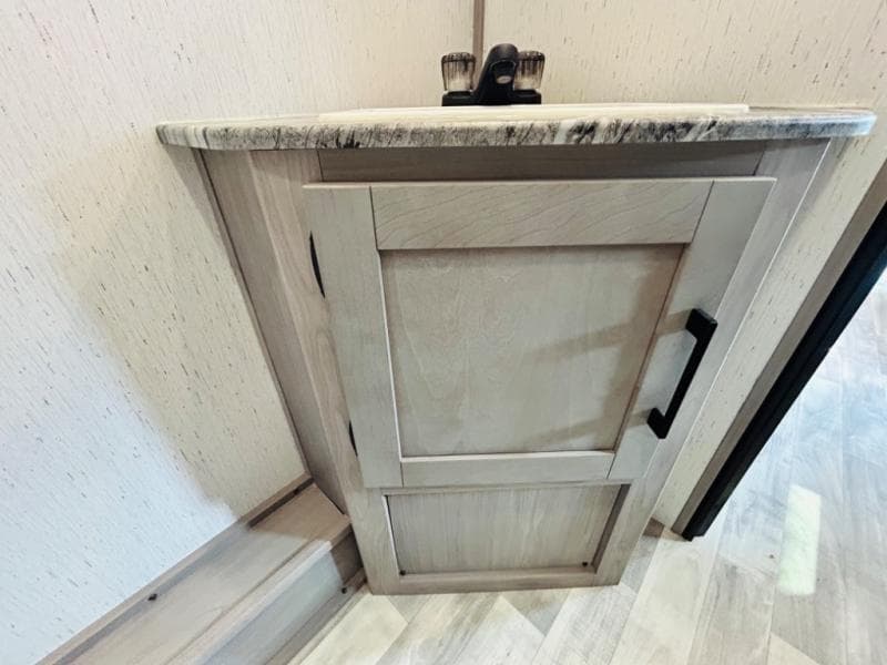 2022 Dutchmen 2022 Dutchmen Kodiak Ultra-Lite - thumbnail 41