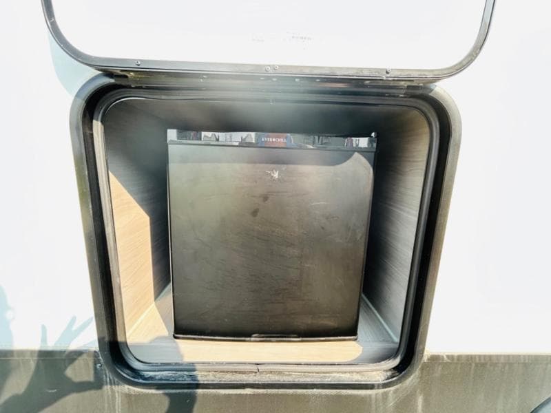 2022 Dutchmen 2022 Dutchmen Kodiak Ultra-Lite - thumbnail 57