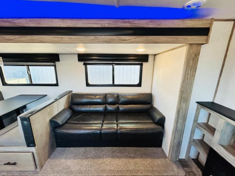 2021 Forest River 2021 Forest River Cherokee Alpha Wolf - thumbnail 28