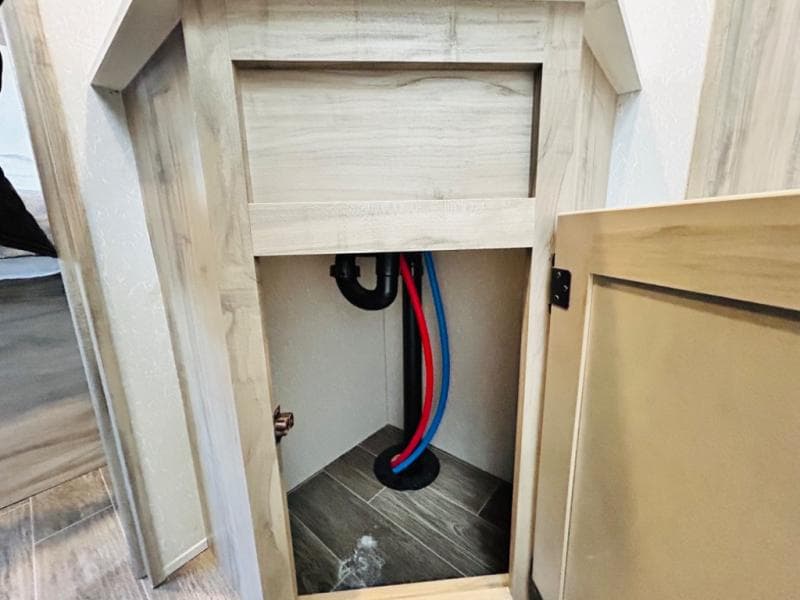 2021 Forest River 2021 Forest River Cherokee Alpha Wolf - thumbnail 41