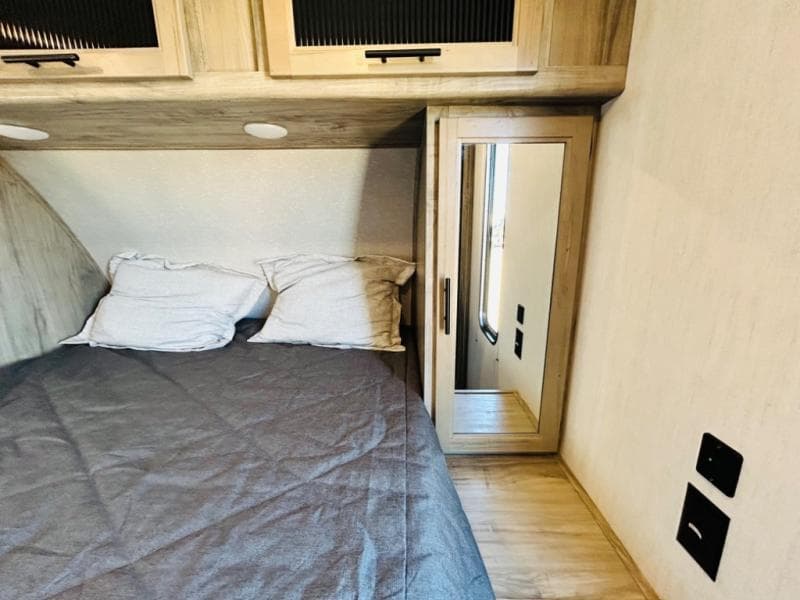 2021 Forest River 2021 Forest River Cherokee Alpha Wolf - thumbnail 55