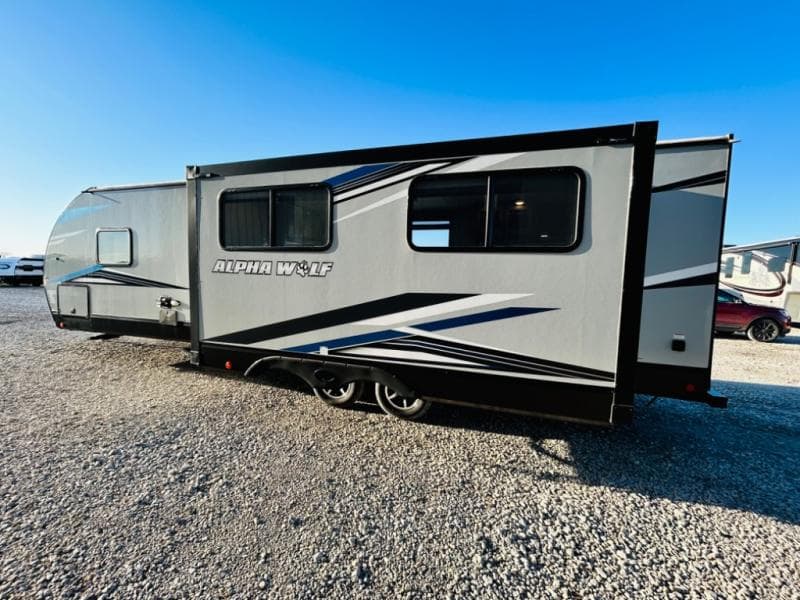 2021 Forest River 2021 Forest River Cherokee Alpha Wolf - thumbnail 58