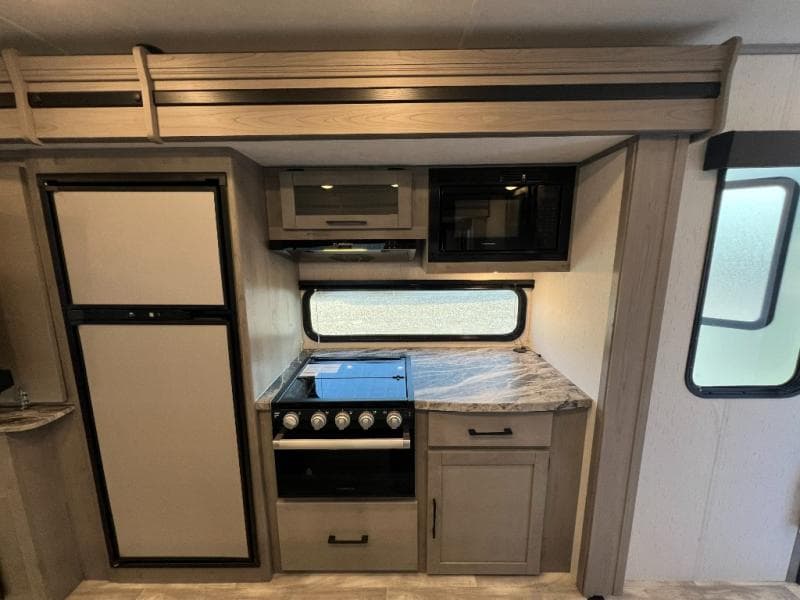 2022 Dutchmen 2022 Dutchmen Kodiak Ultimate - thumbnail 16