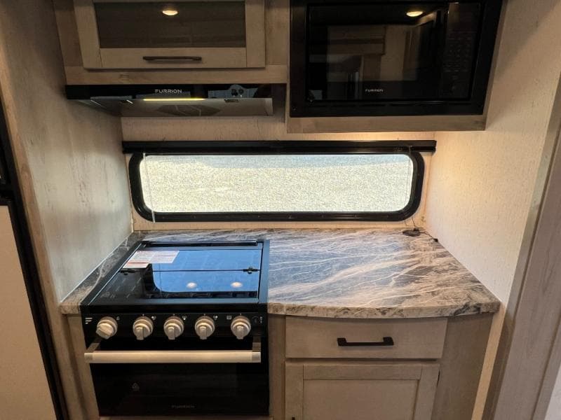 2022 Dutchmen 2022 Dutchmen Kodiak Ultimate - thumbnail 19