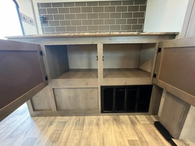 2022 Dutchmen 2022 Dutchmen Kodiak Ultimate - thumbnail 31