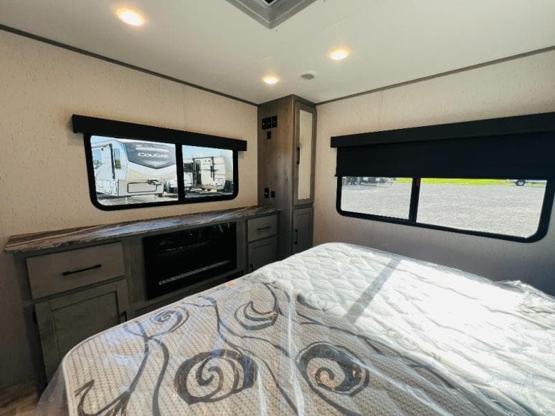 2022 Dutchmen 2022 Dutchmen Kodiak Ultimate - thumbnail 46