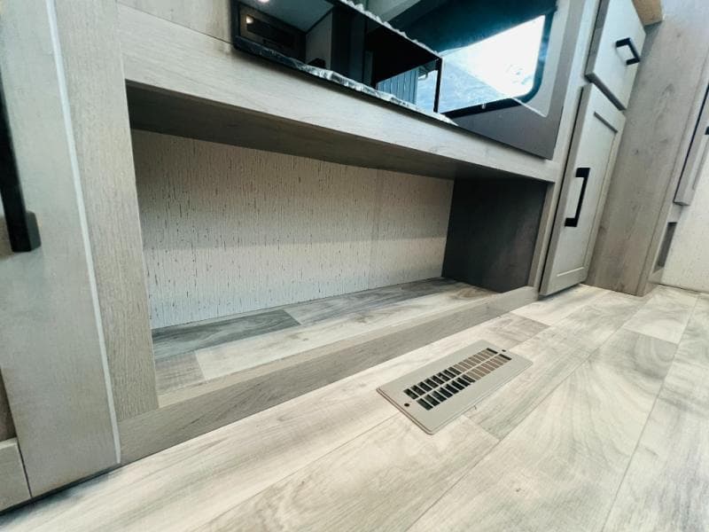 2022 Dutchmen 2022 Dutchmen Kodiak Ultimate - thumbnail 49