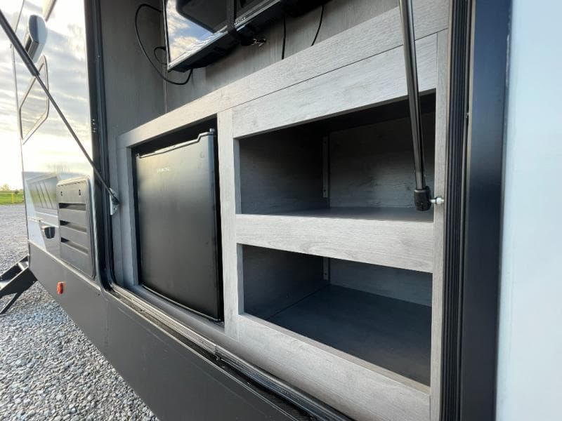 2022 Dutchmen 2022 Dutchmen Kodiak Ultimate - thumbnail 64