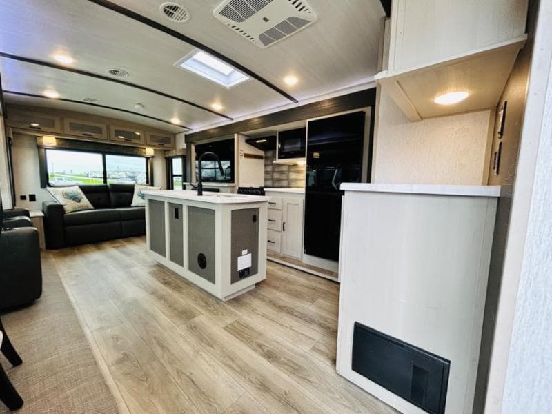 2023 Forest River 2023 Forest River Salem Hemisphere - thumbnail 4