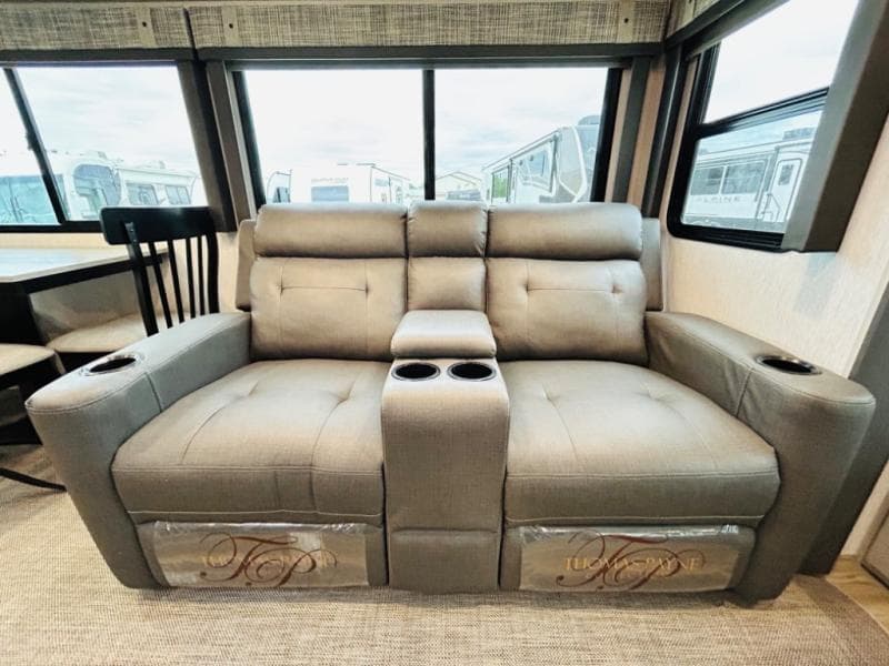 2023 Forest River 2023 Forest River Salem Hemisphere - thumbnail 37