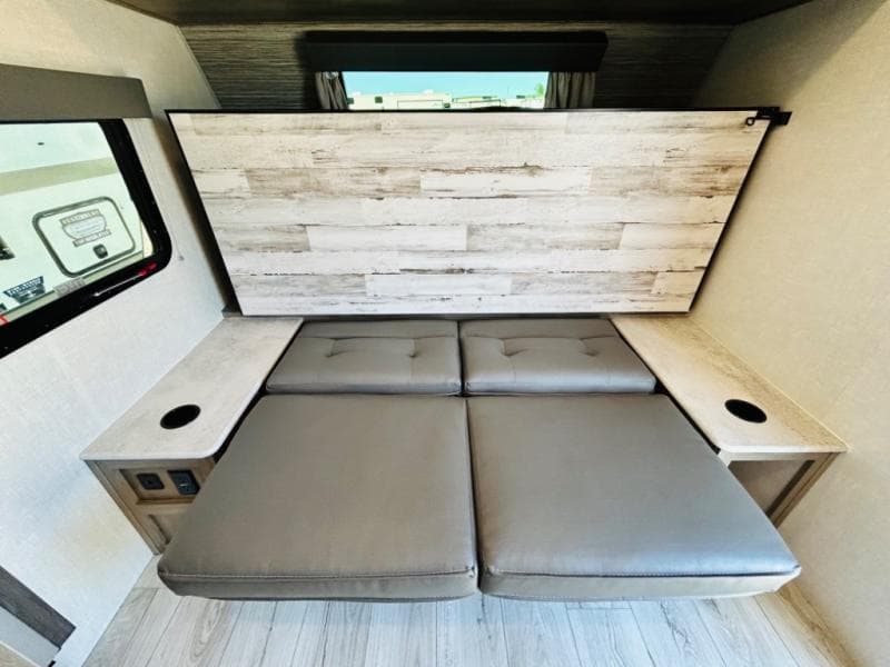 2022 Forest River 2022 Forest River Surveyor Legend - thumbnail 8