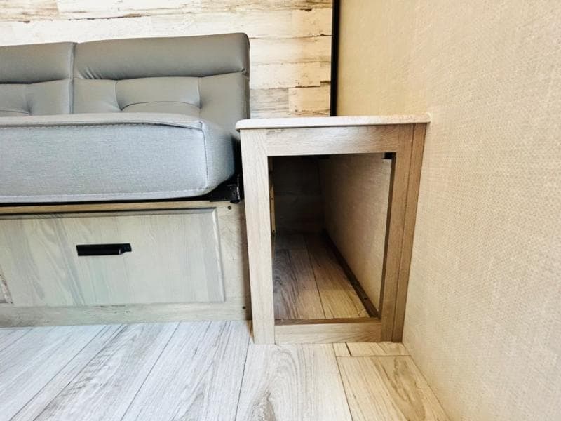 2022 Forest River 2022 Forest River Surveyor Legend - thumbnail 12