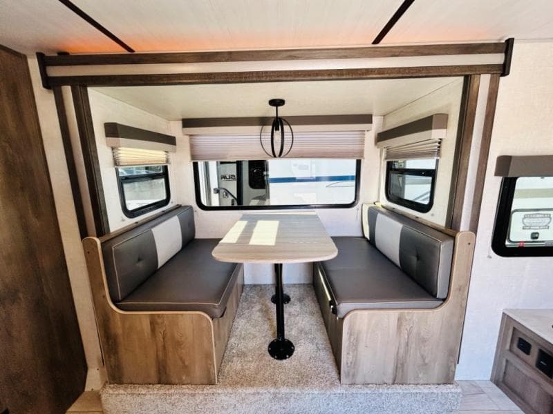 2022 Forest River 2022 Forest River Surveyor Legend - thumbnail 14