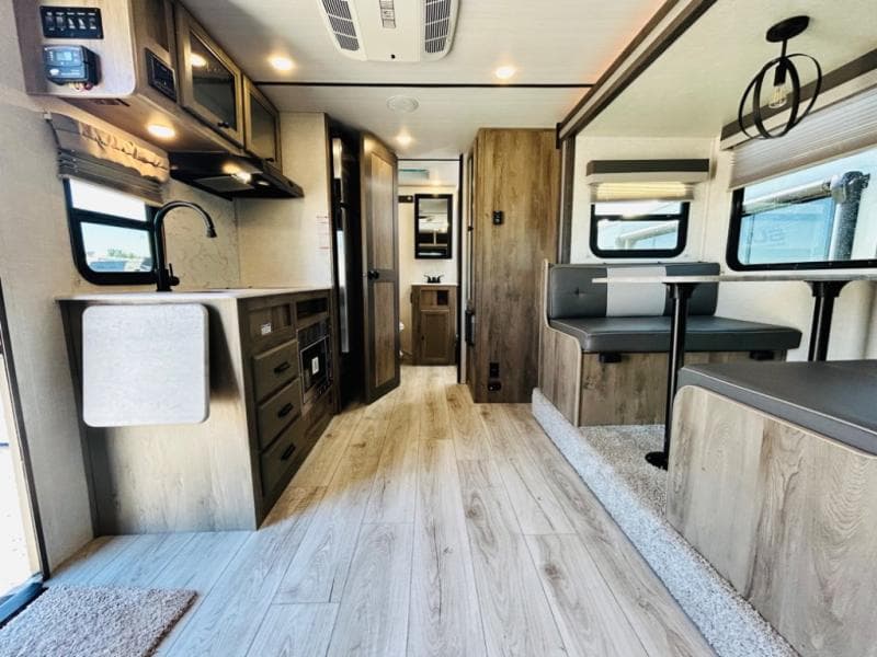 2022 Forest River 2022 Forest River Surveyor Legend - thumbnail 18